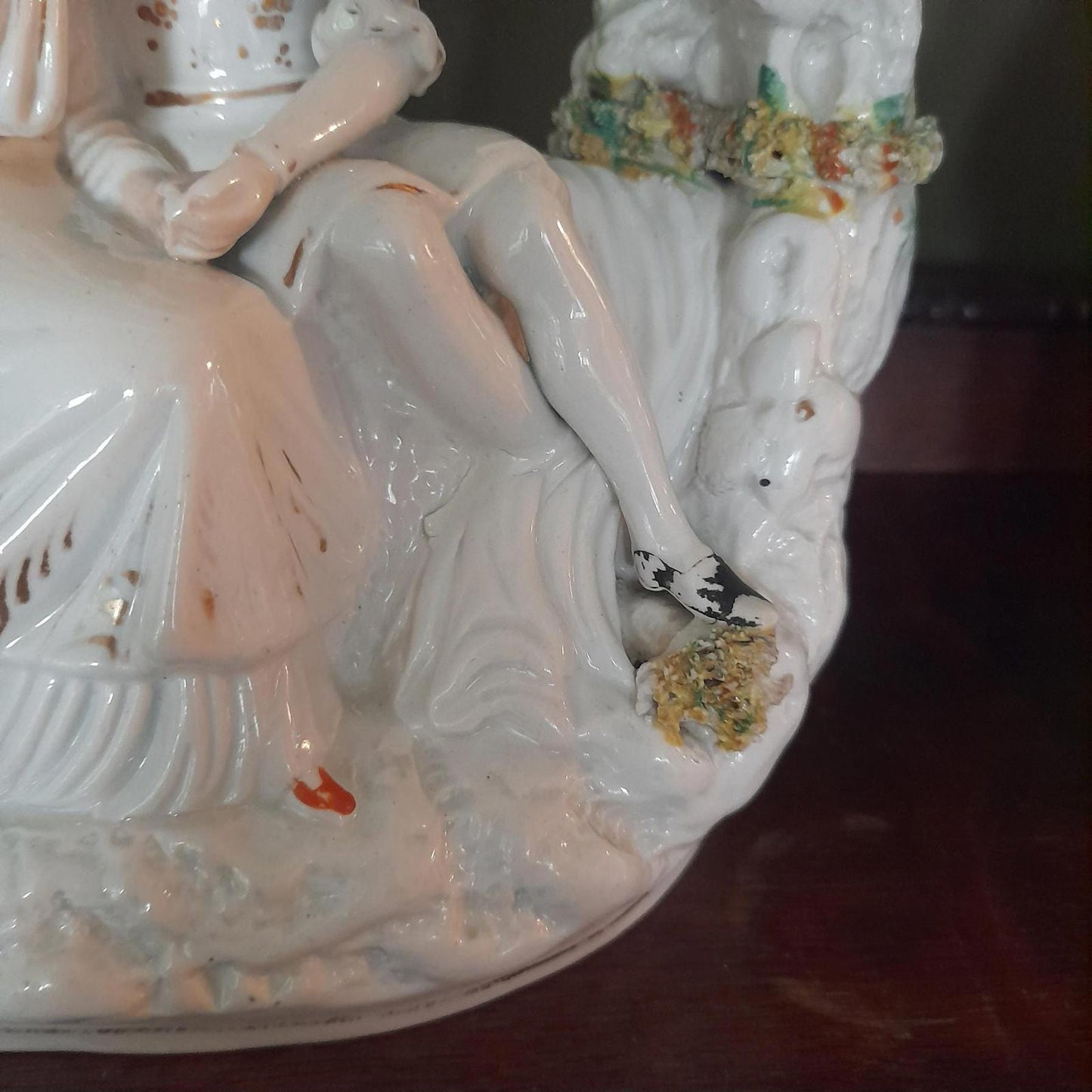 Antique victorian Staffordshire flatback of a courting couple/ Romeo & Juliet