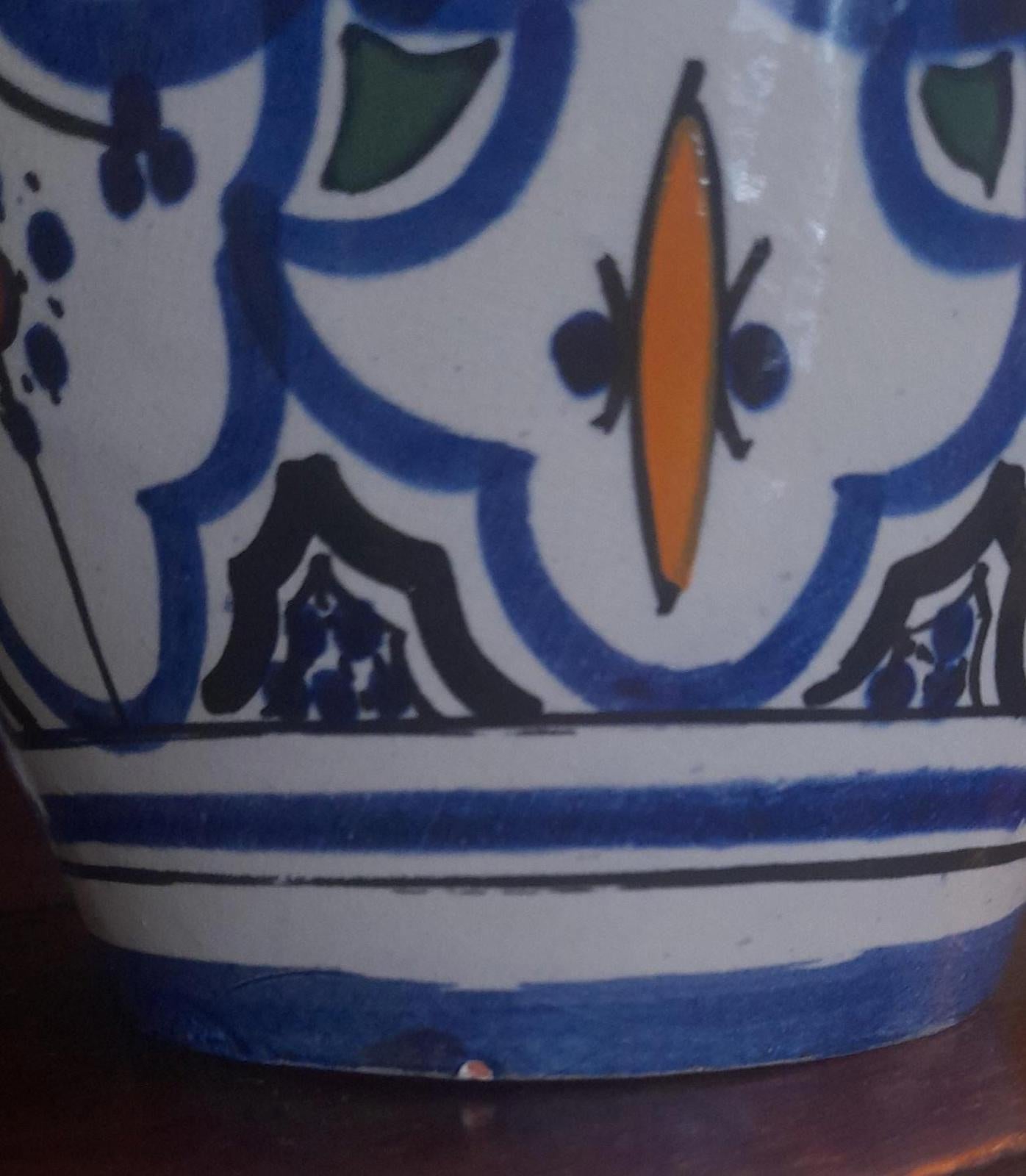 A large Moroccan Safi terracotta pottery vase