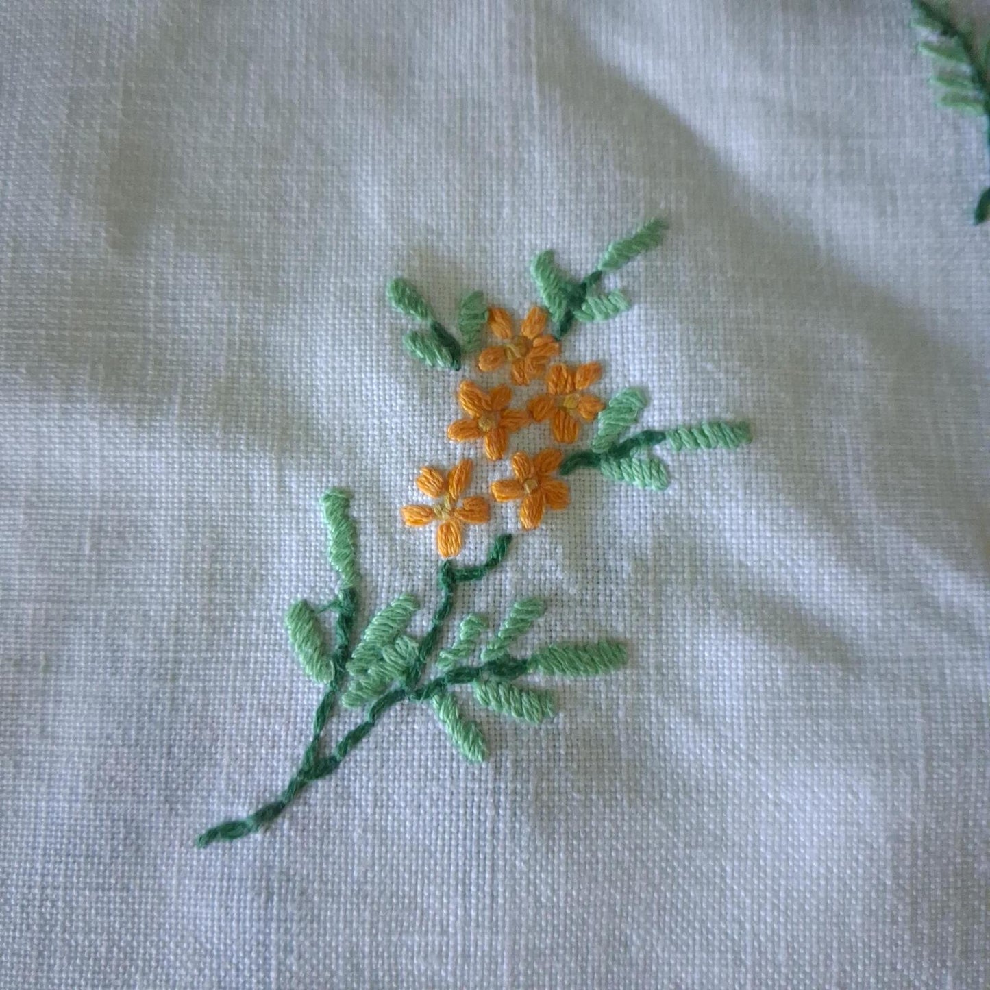 Beautiful vintage embroidered 1 metre square linen tablecloth