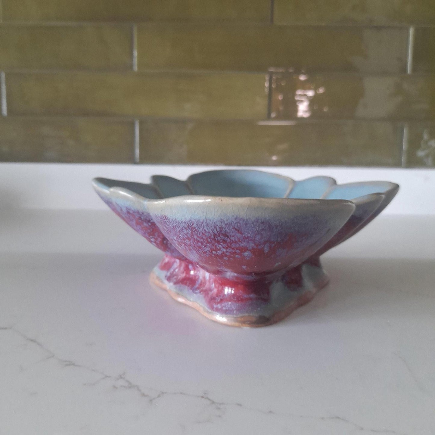 Chinese 8 lobed shallow dish