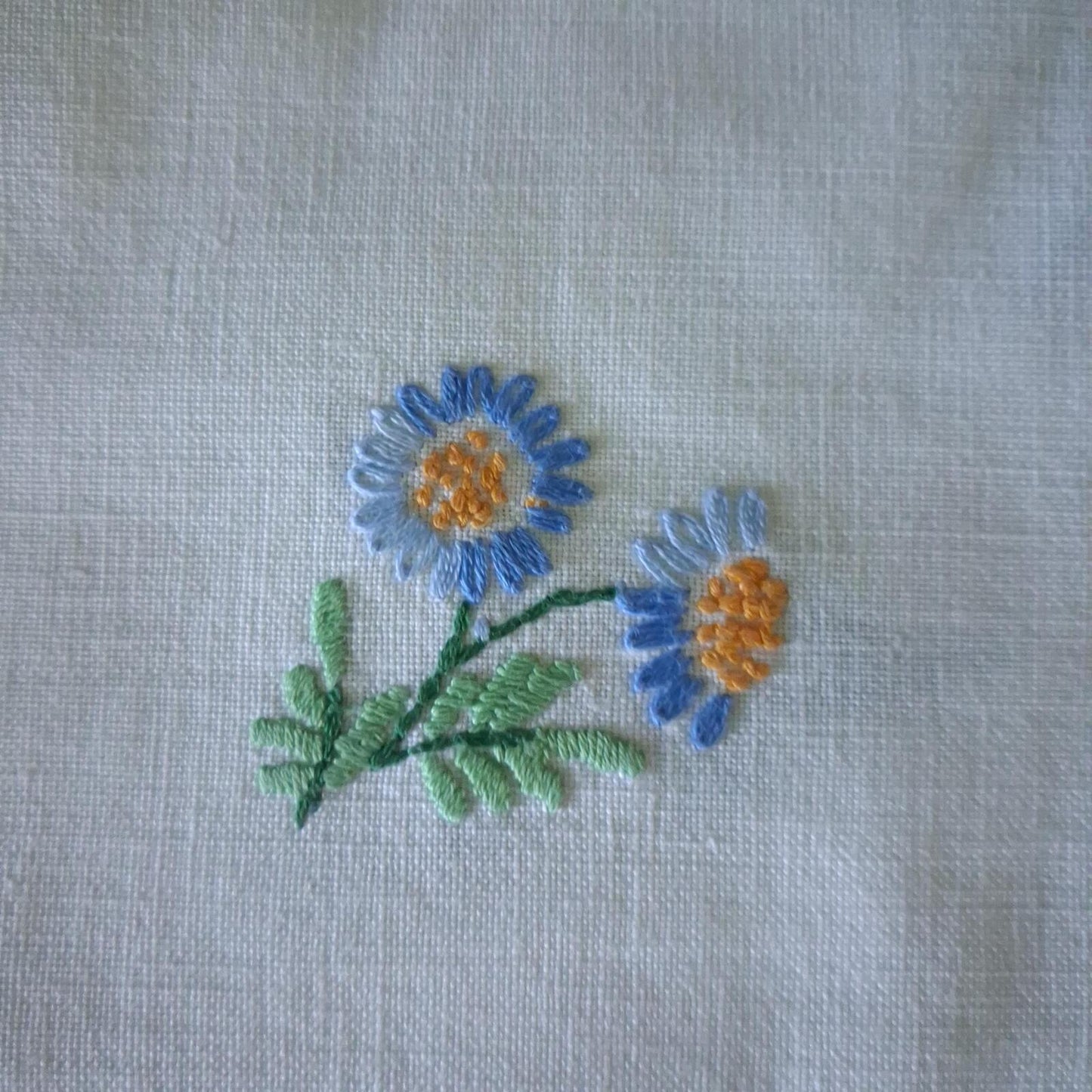 Beautiful vintage embroidered 1 metre square linen tablecloth