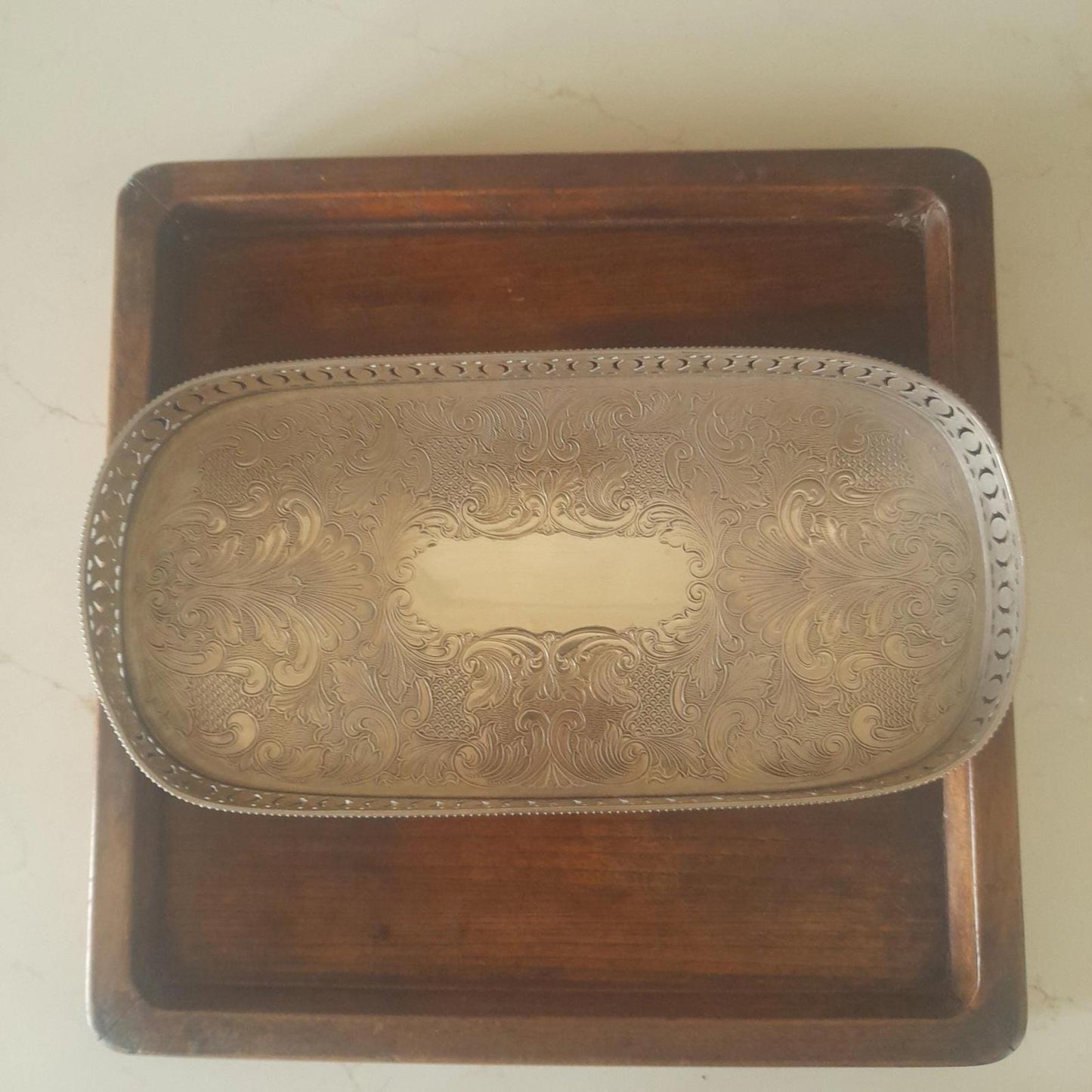 Royal Doulton decanter, longchamp glasses & a silver plated tray.