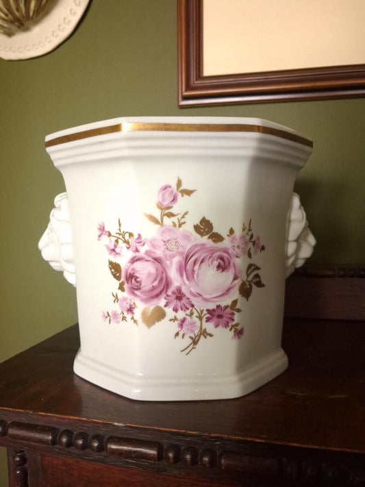 Lichte indoor planter