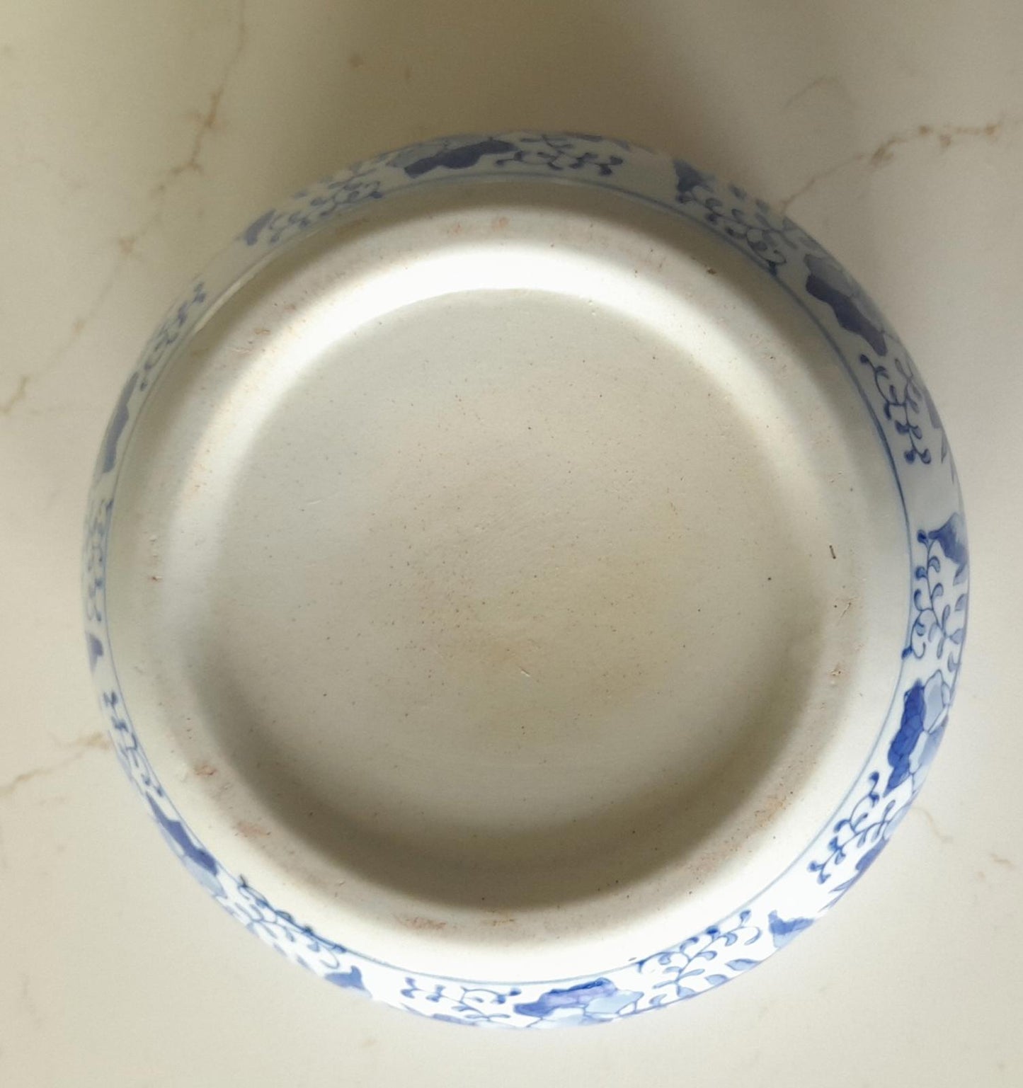 Blue and Chinese shallow jardinaire plant stand