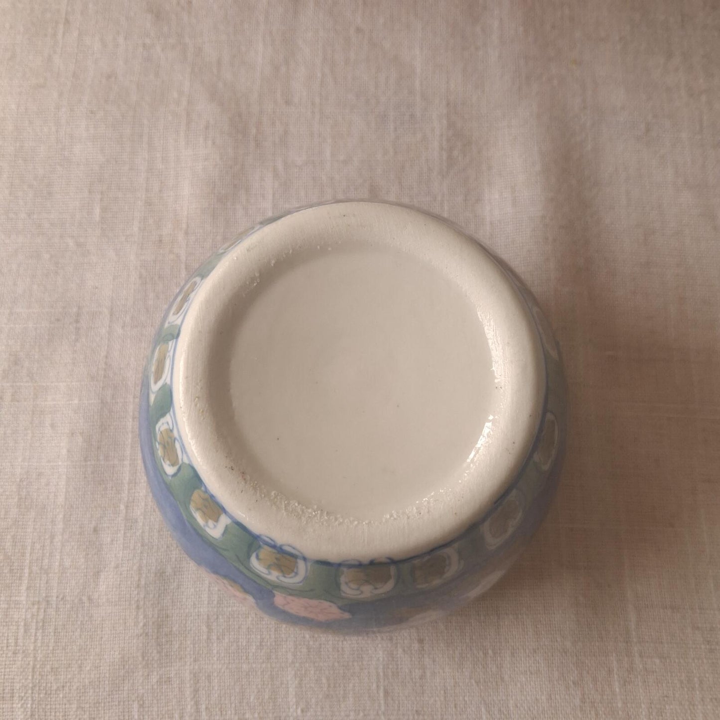 Small Chinese floral plant pot