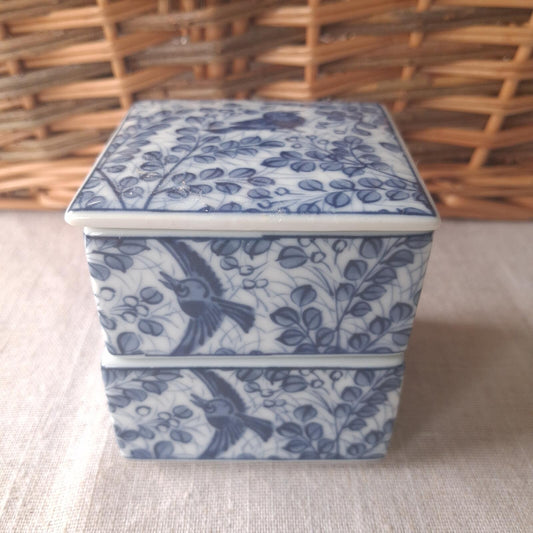 Small Japanese 2 tiered square trinket dish