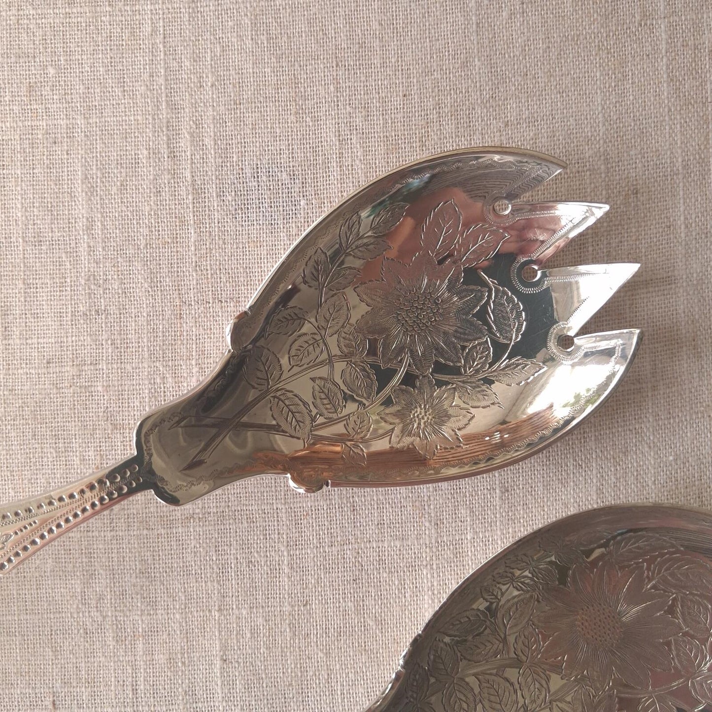 Army & Navy Cooperative Society Ltd Salad servers