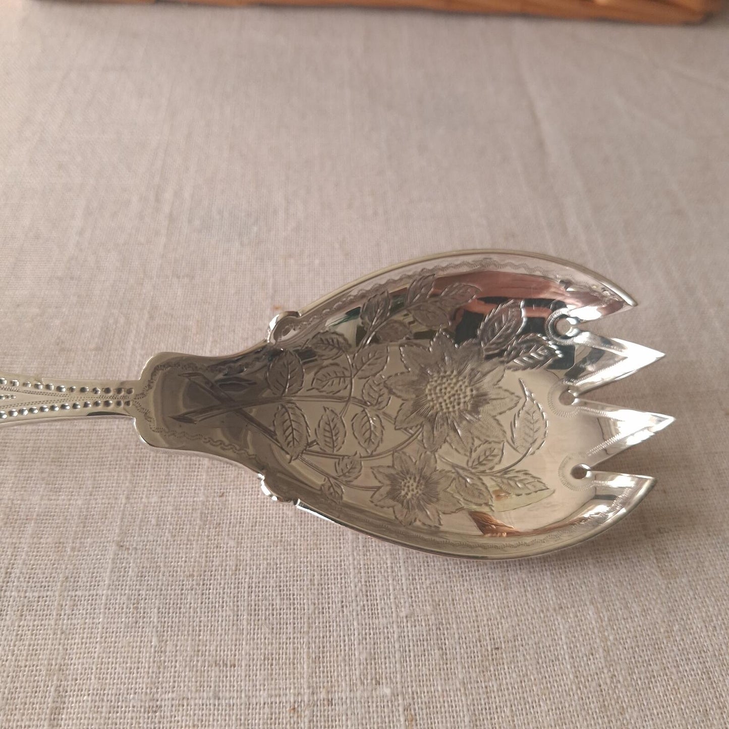 Army & Navy Cooperative Society Ltd Salad servers