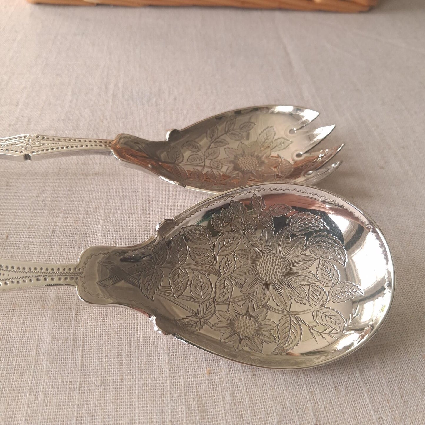 Army & Navy Cooperative Society Ltd Salad servers