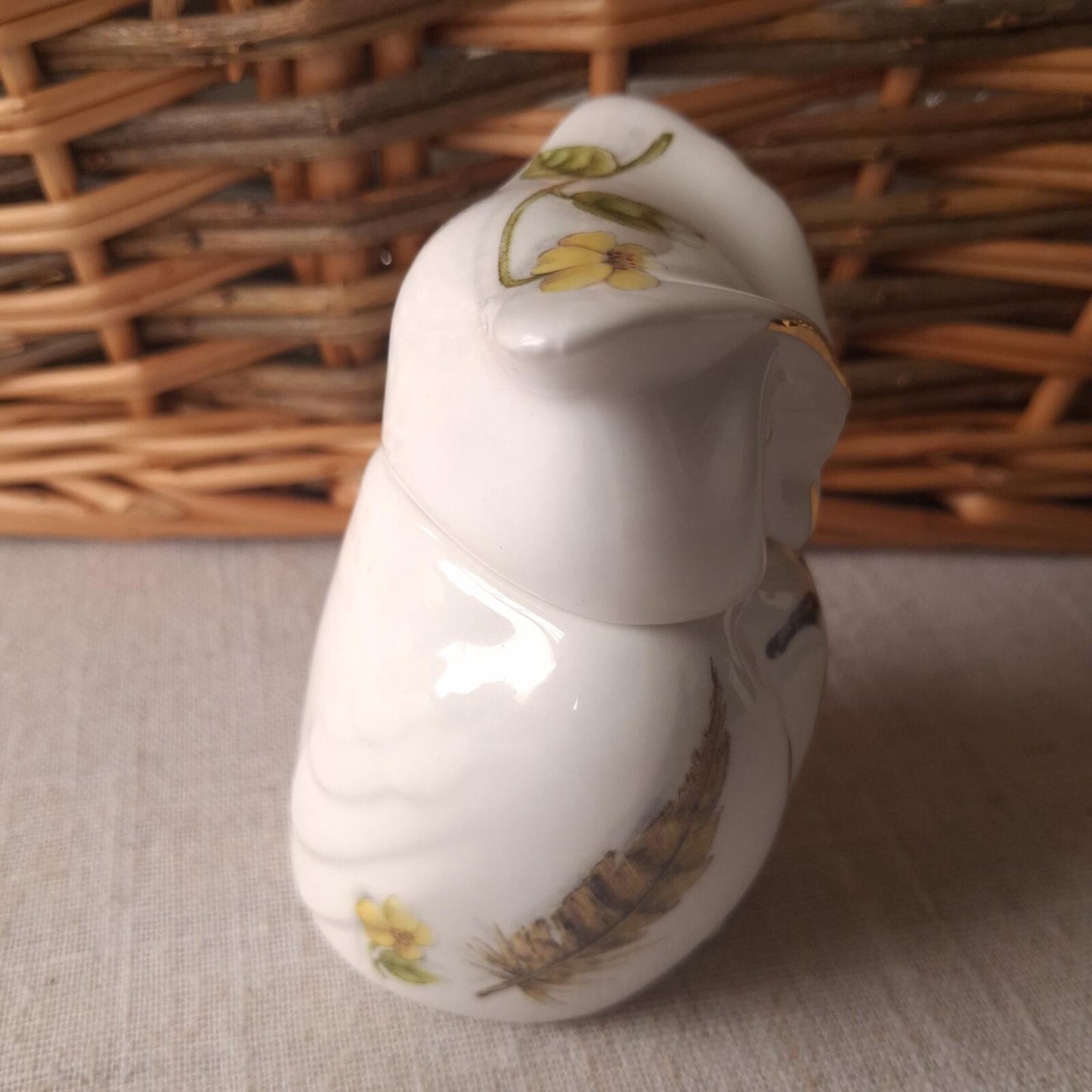 Anysley Nature's delight owl lidded trinket vessel