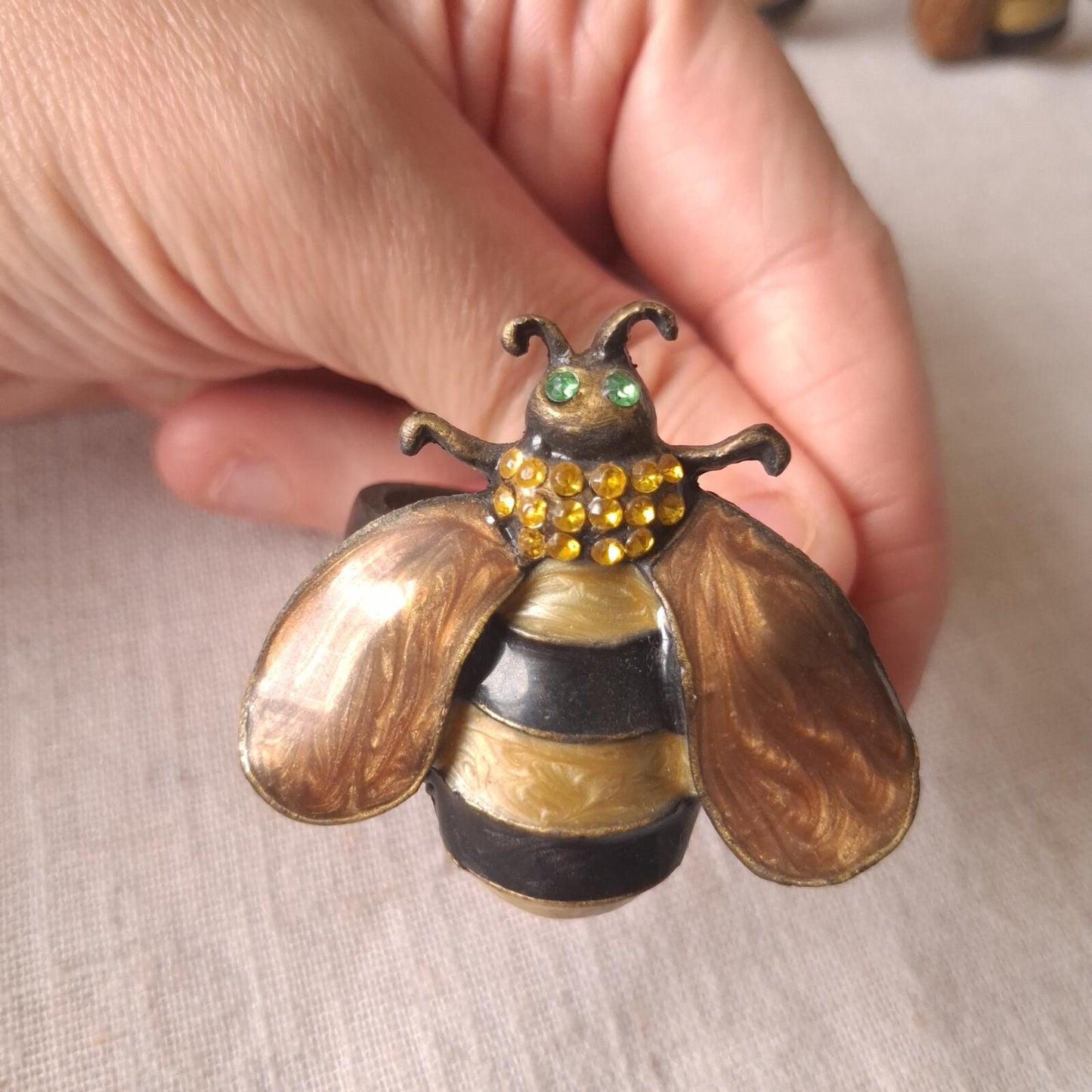 Set of 4 enamel bee napkins rings
