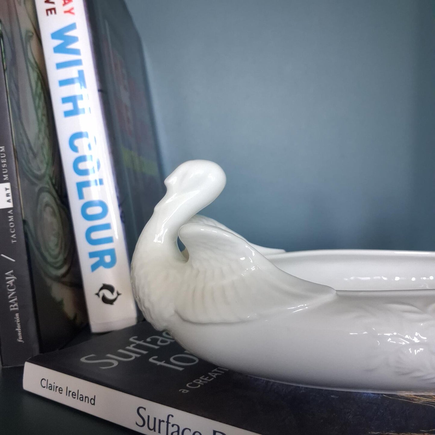 Vintage White Porcelain Swan Centrepiece Bowl Planter Dish
