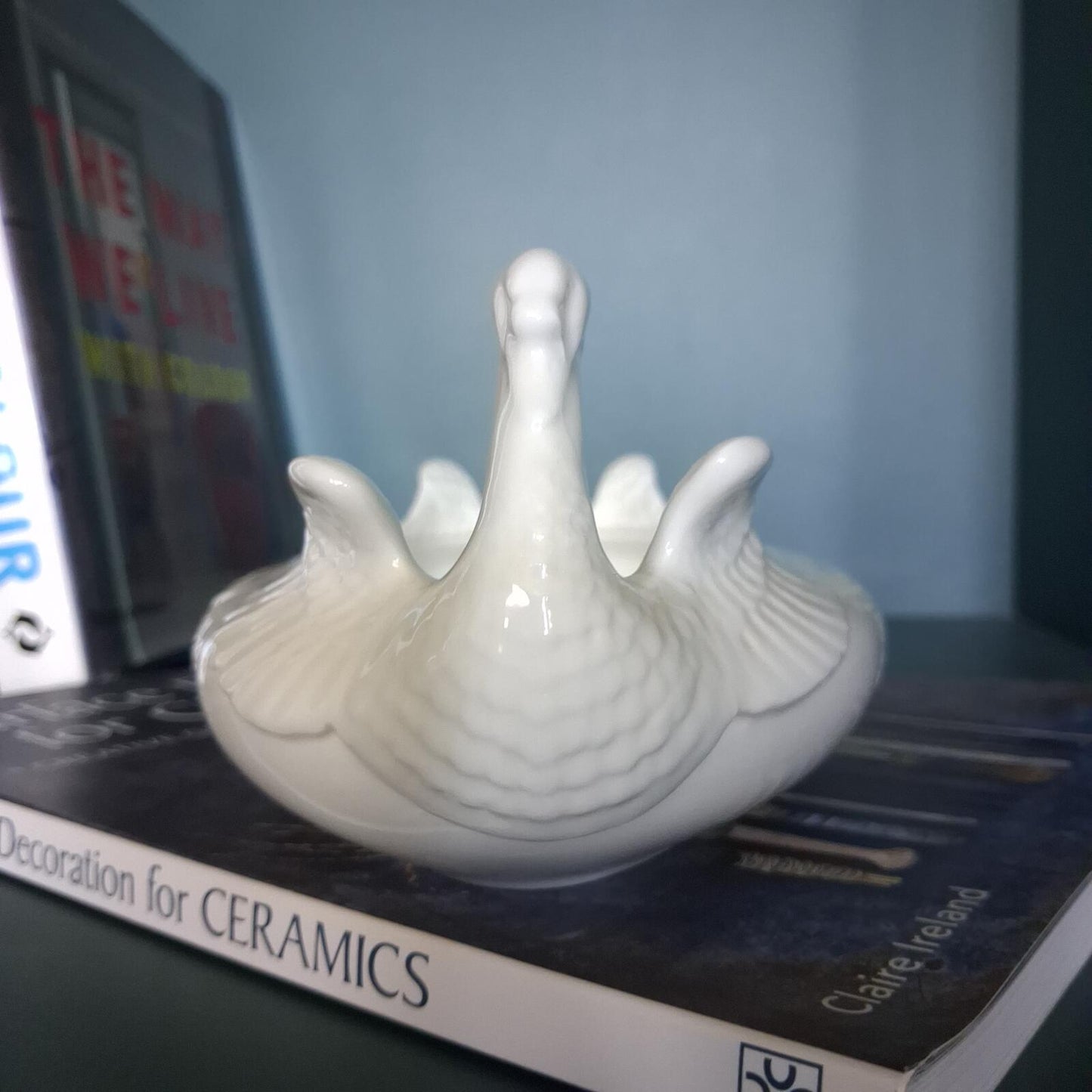 Vintage White Porcelain Swan Centrepiece Bowl Planter Dish