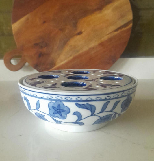 Spring bulb Chinese bowl