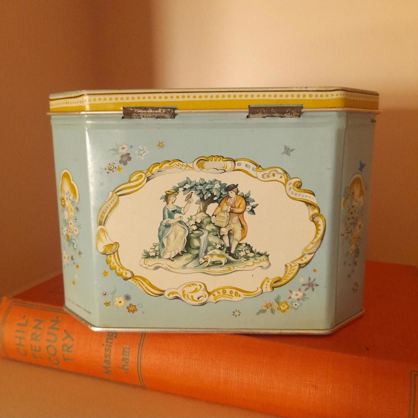 Huntley and Palmers vintage biscuit tin