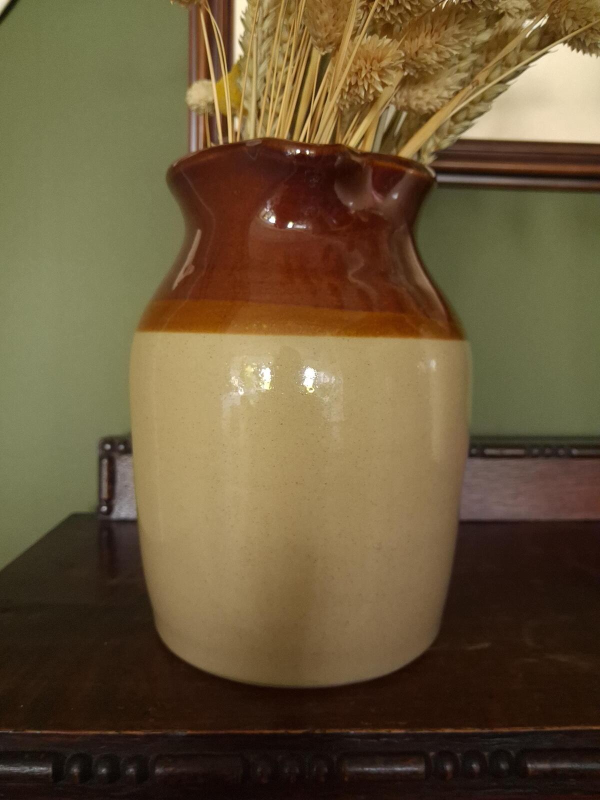 Pearsons of Chesterfield two-tone jug