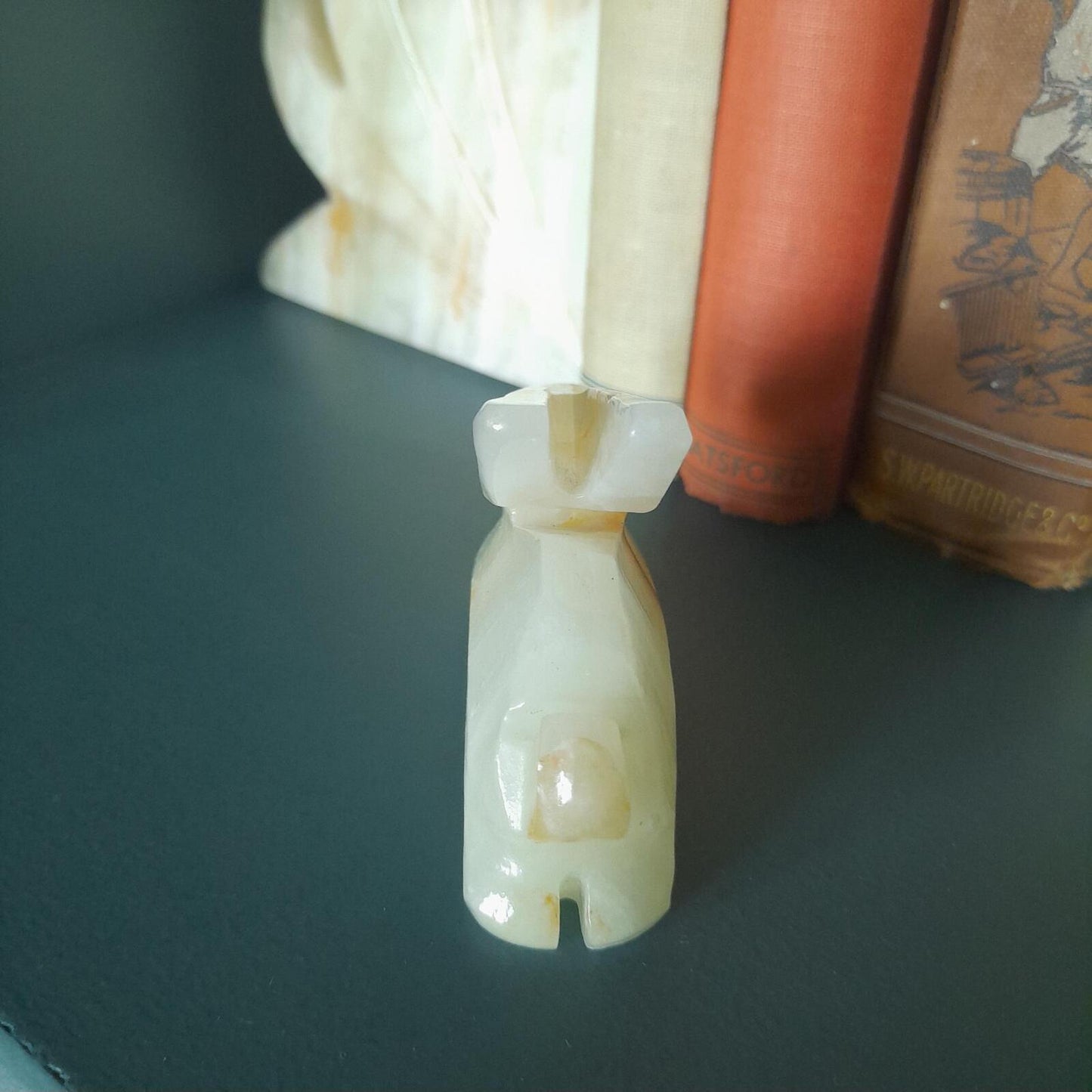 A small onyx rabbit