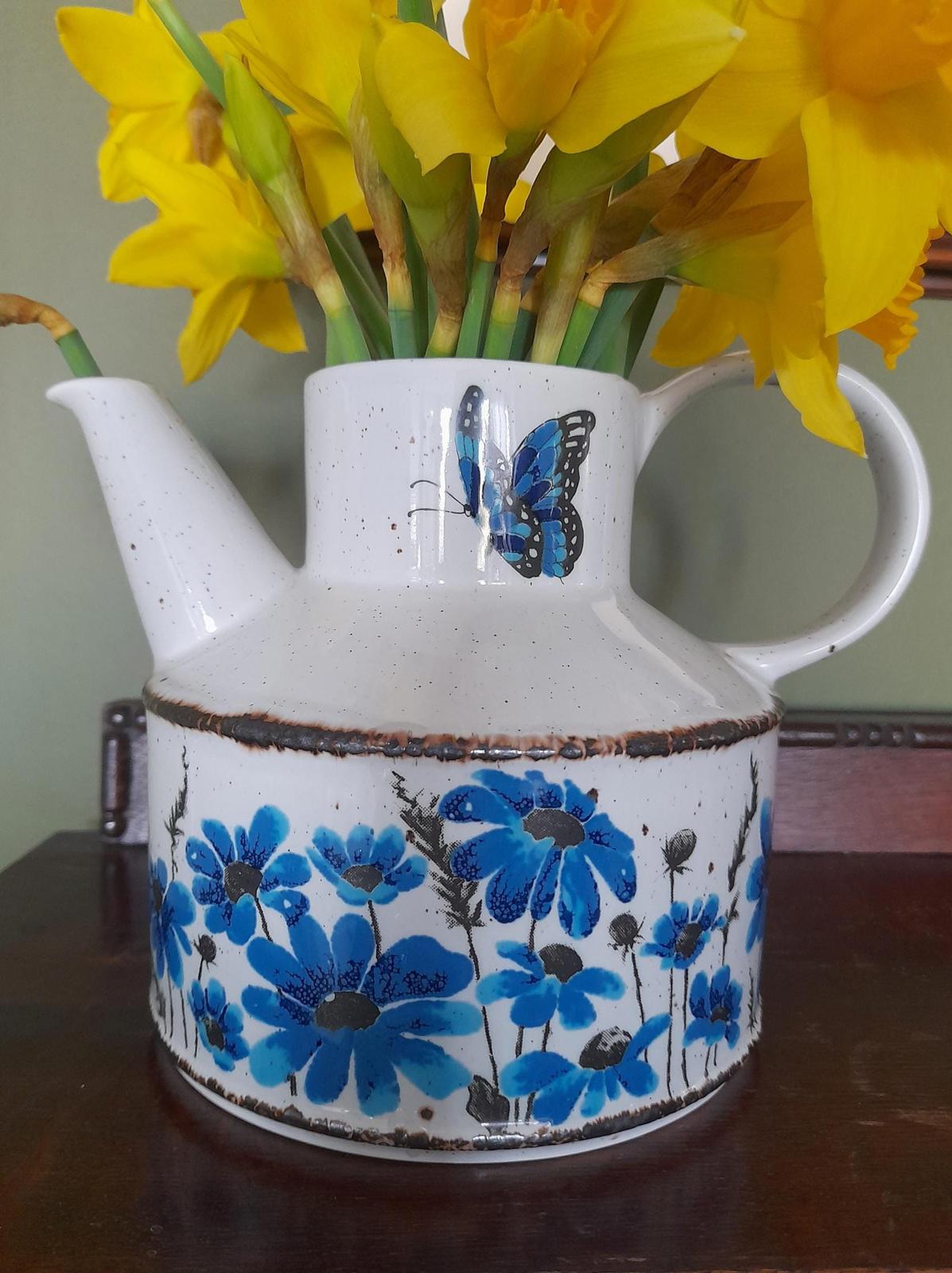 Midwinter Stonehenge spring pattern teapot - no lid