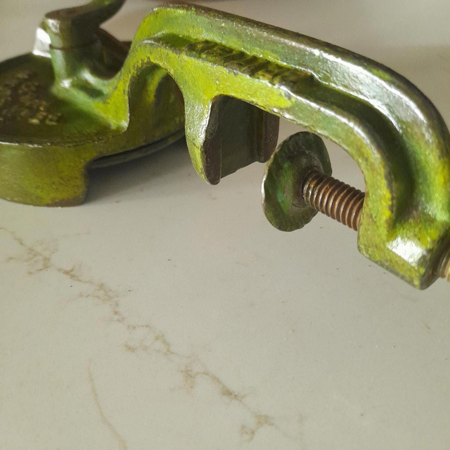 Vintage Spongs bean slicer