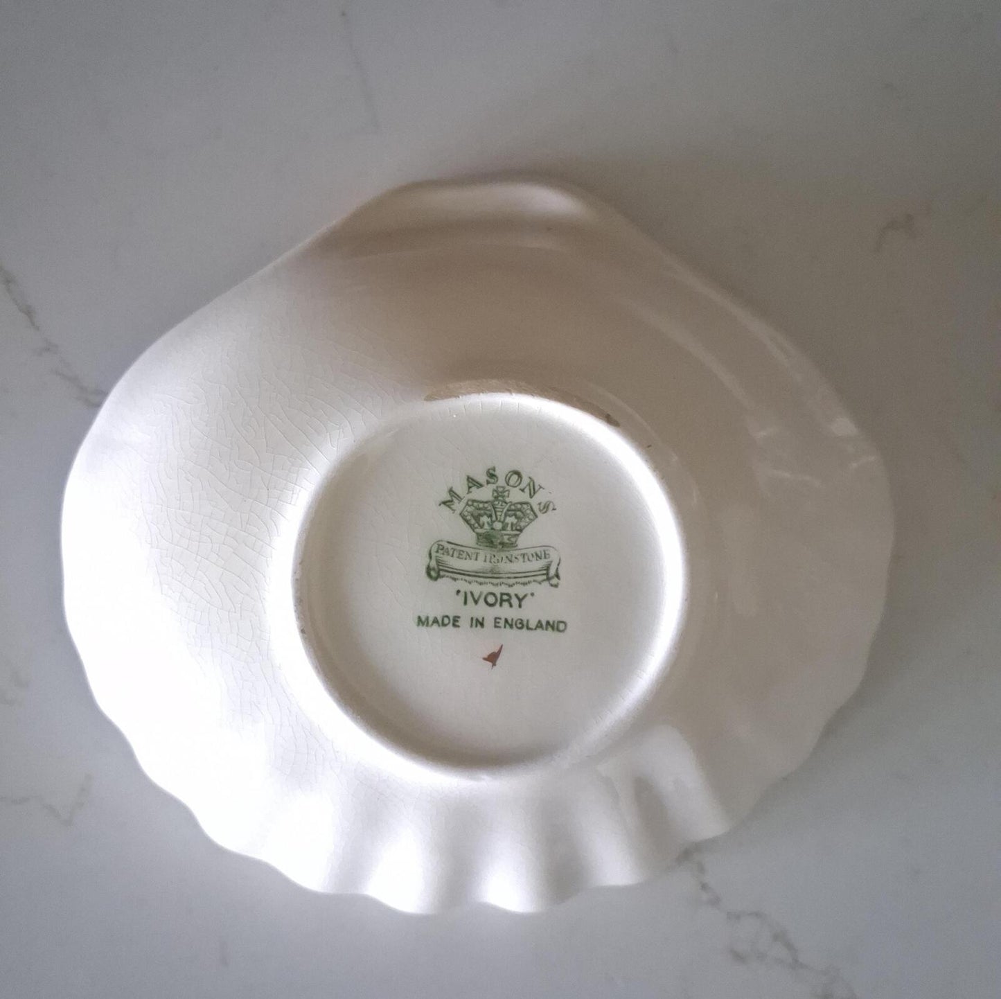 Masons Ivory shell dish with gold trim