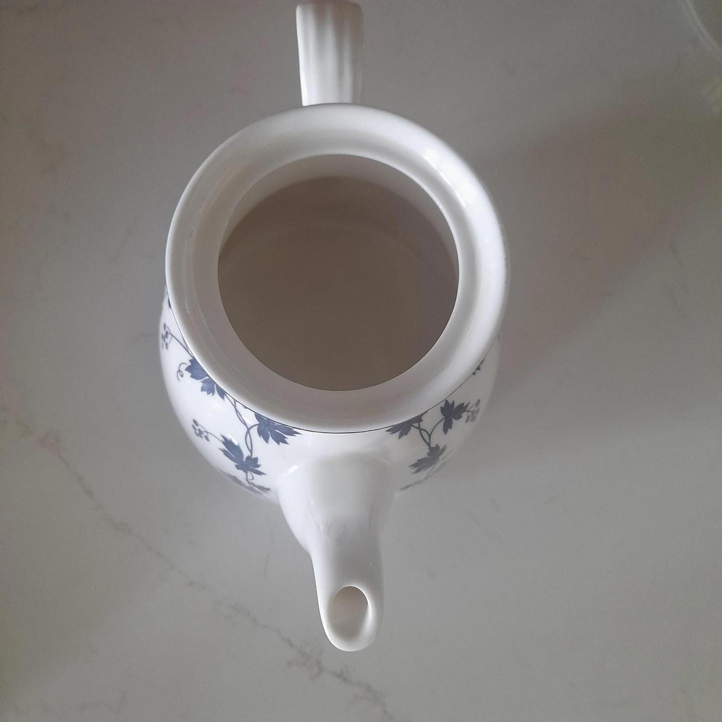 Royal Doulton Yorktown teapot and saucer