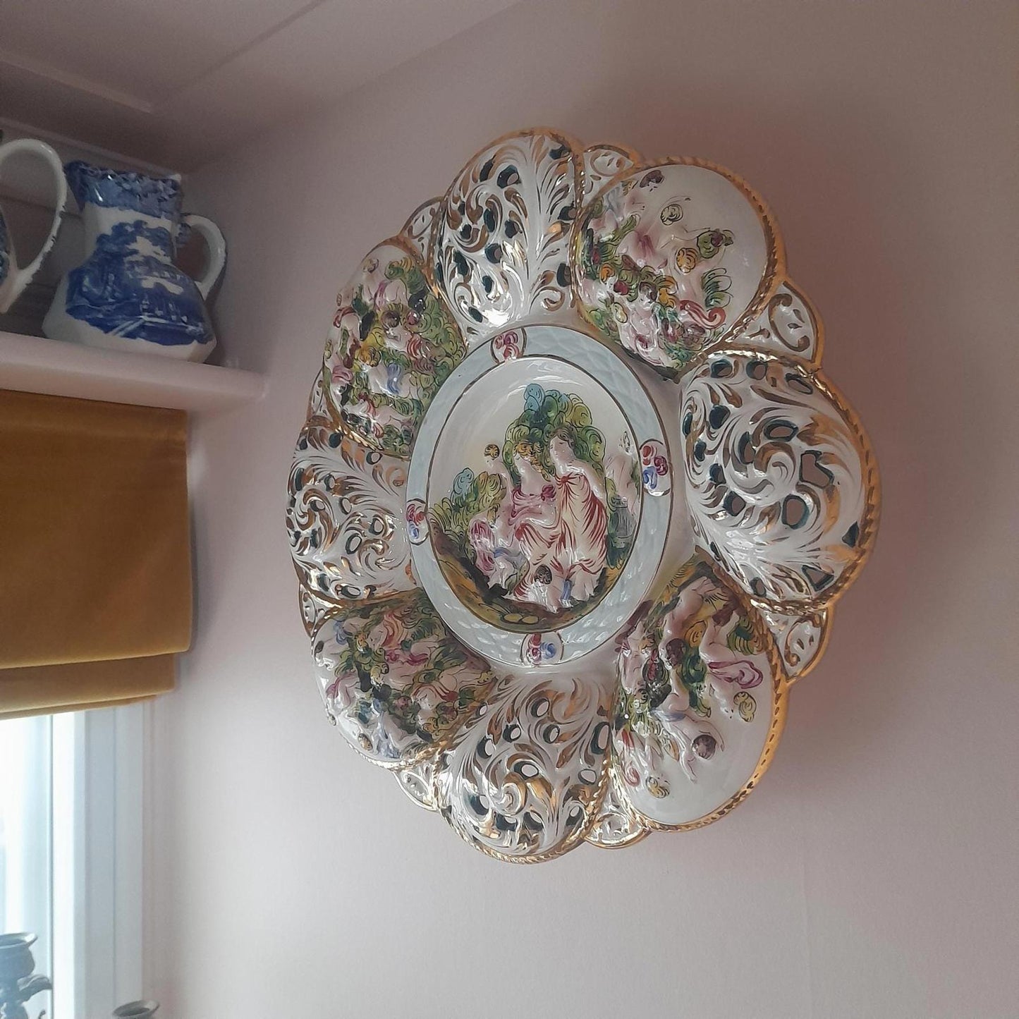 14" Porcelain Capadimonte wall plate