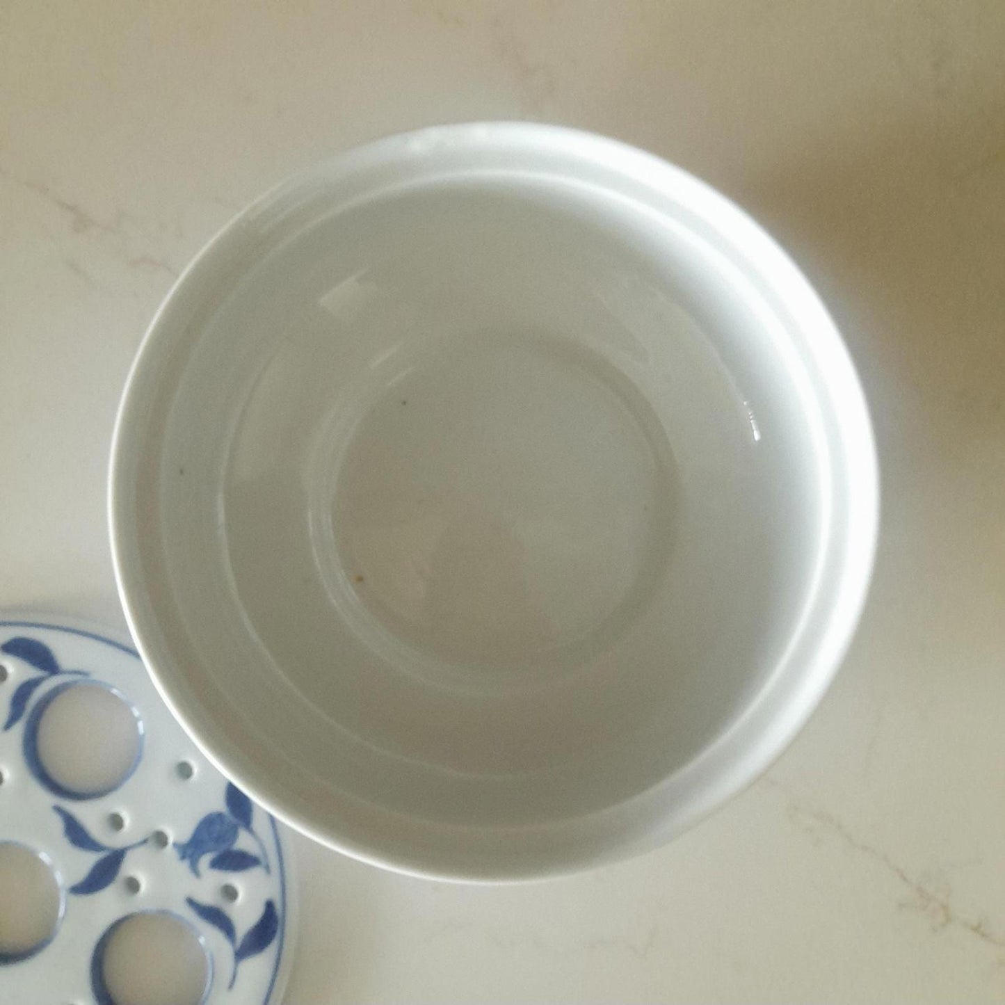 Spring bulb Chinese bowl