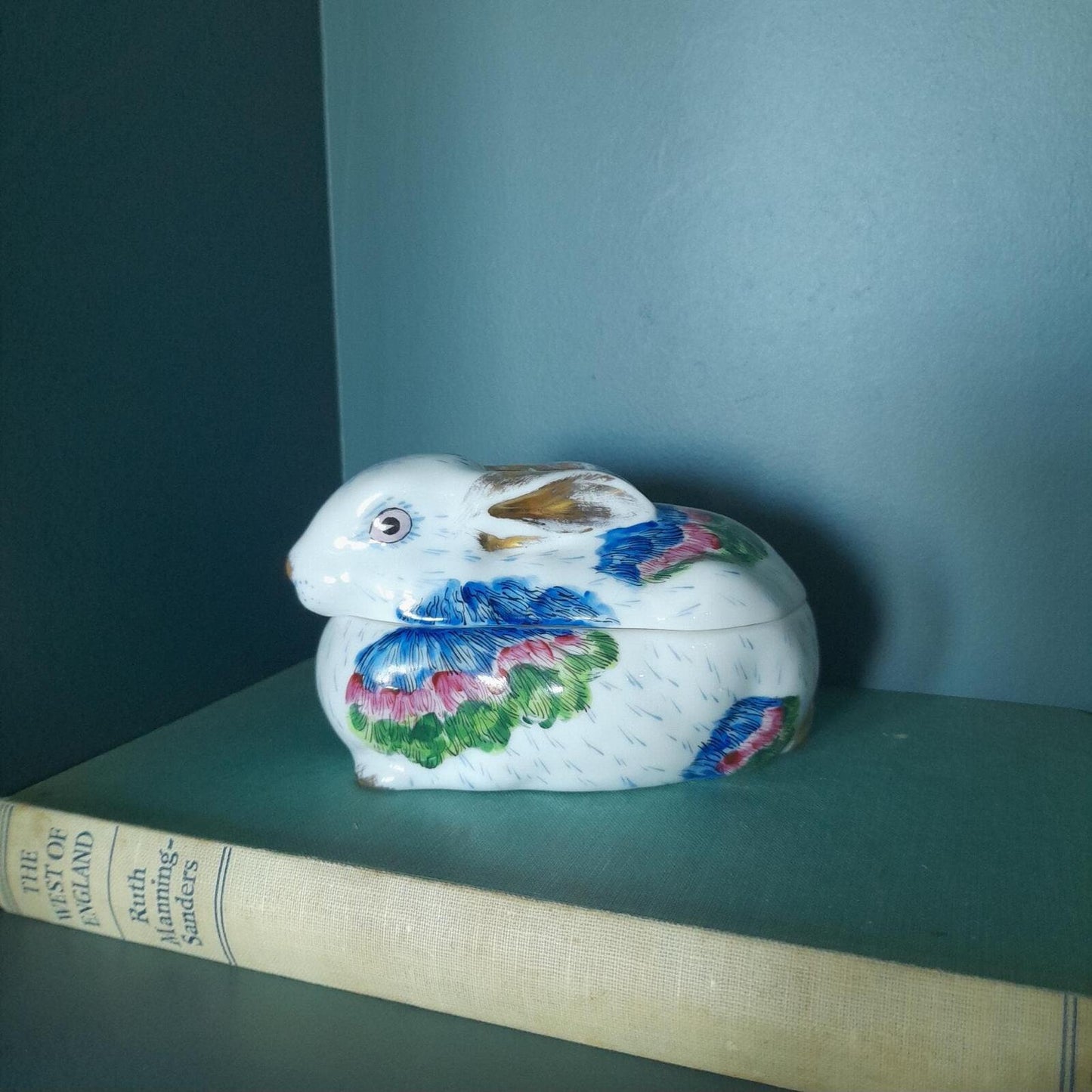 Vista Allegre lidded rabbit dish