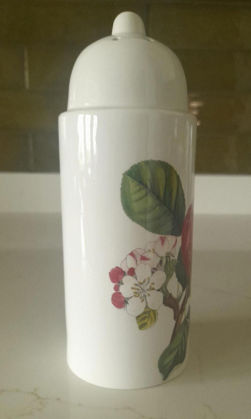 Portmeirion Pomona 'The Hoary morning apple' sugar shaker