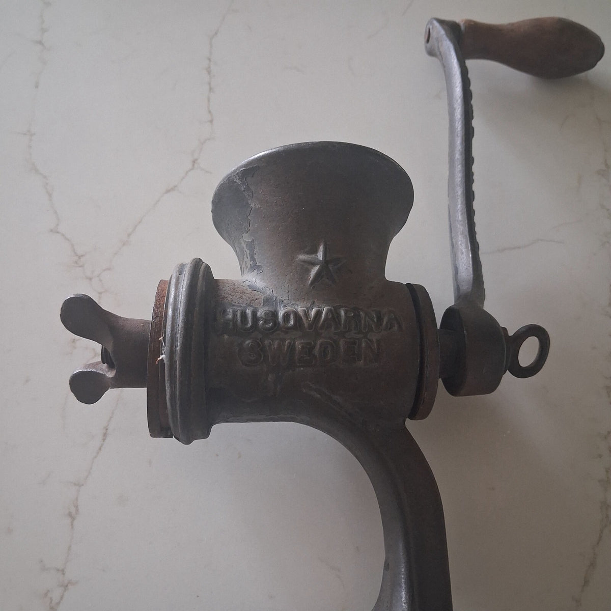 Husqvarna Cast Iron Meat Grinder – Made in Sweden