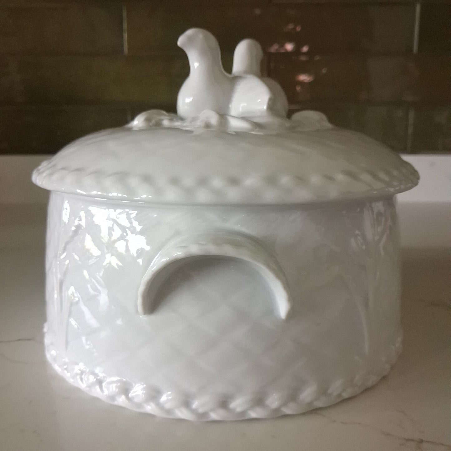 Royal Worcester Gourmet Oven China White Covered Tureen with Dove Lid – 1983