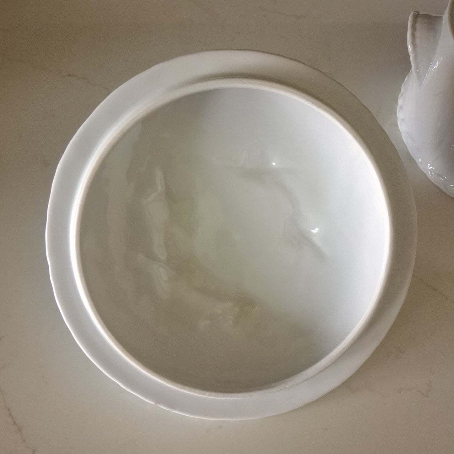 Royal Worcester Gourmet Oven China White Covered Tureen with Dove Lid – 1983