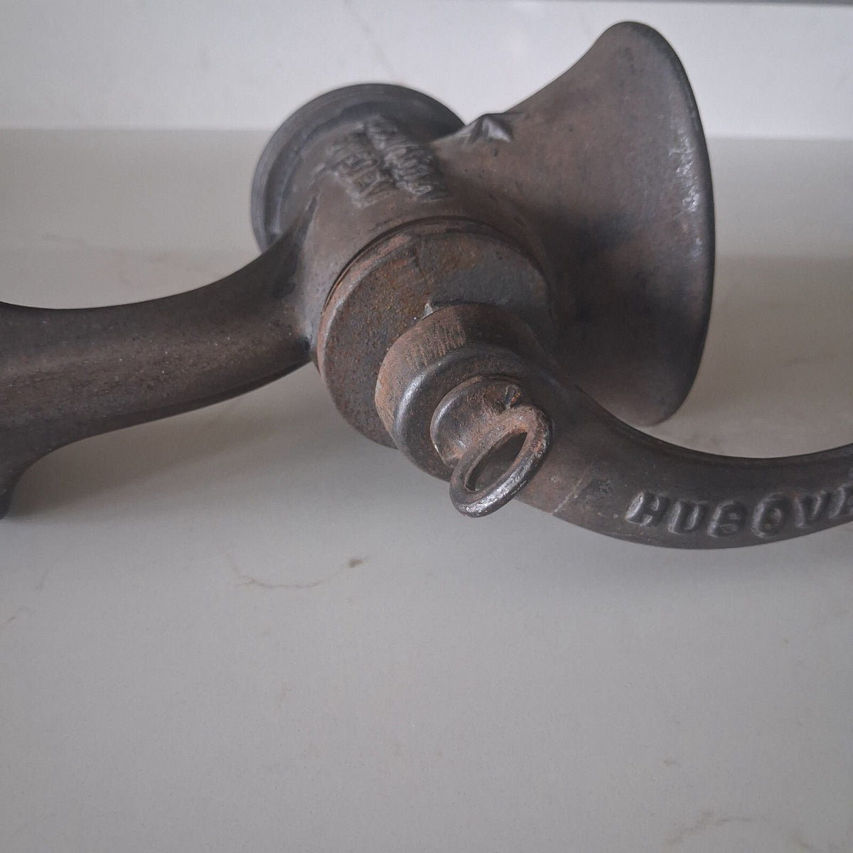 Husqvarna Cast Iron Meat Grinder – Made in Sweden