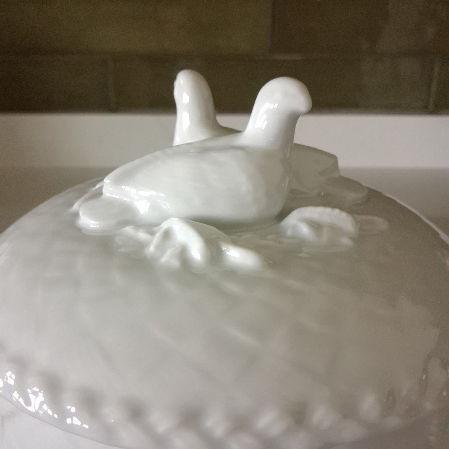 Royal Worcester Gourmet Oven China White Covered Tureen with Dove Lid – 1983
