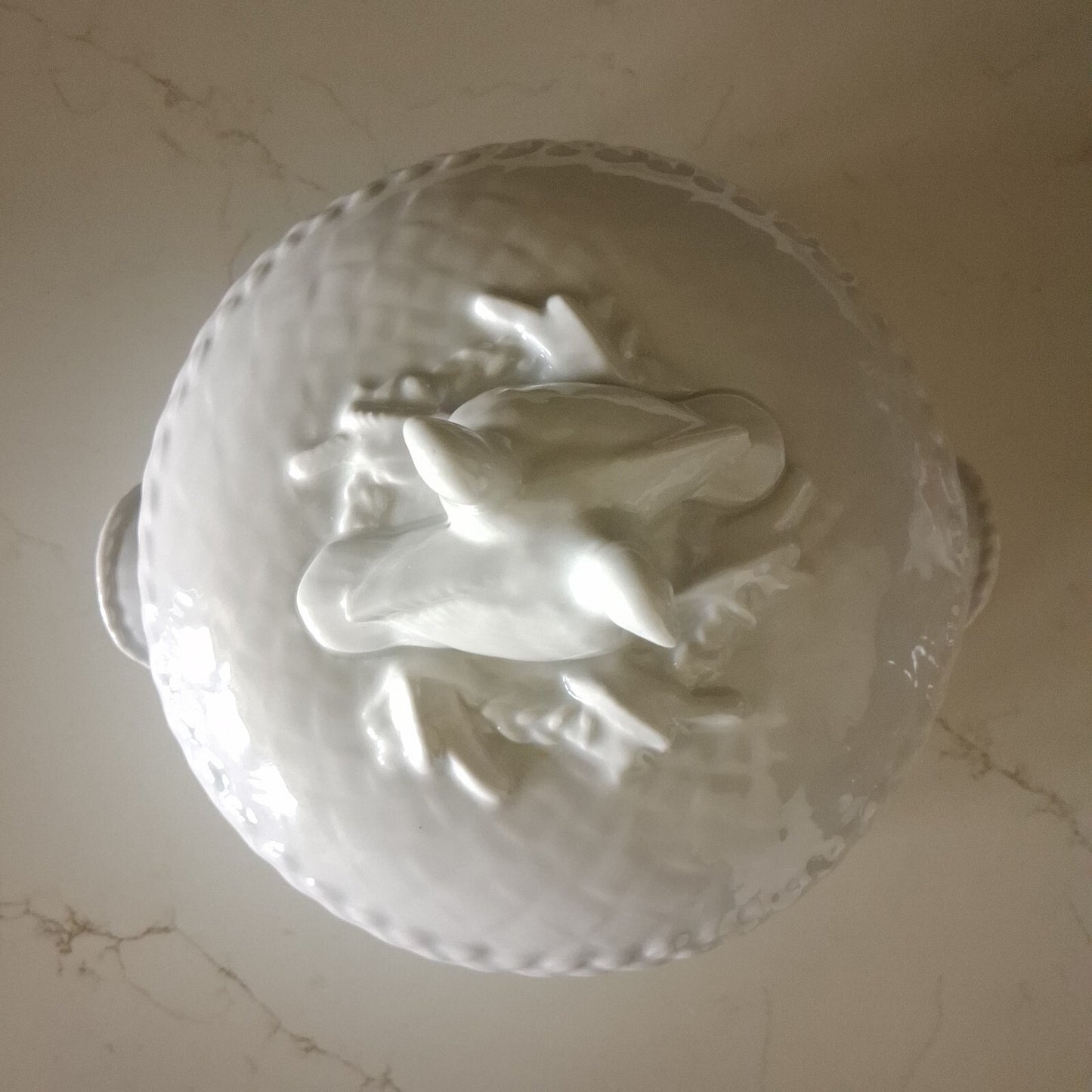 Royal Worcester Gourmet Oven China White Covered Tureen with Dove Lid – 1983