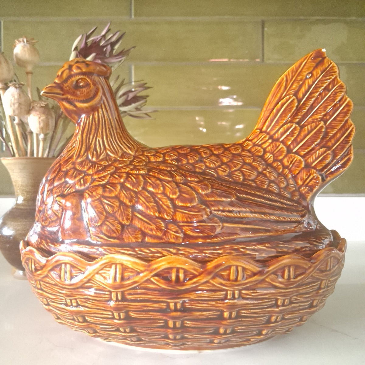 Portmeirion Size 1 Brown Gloss Glaze Hen on Nest