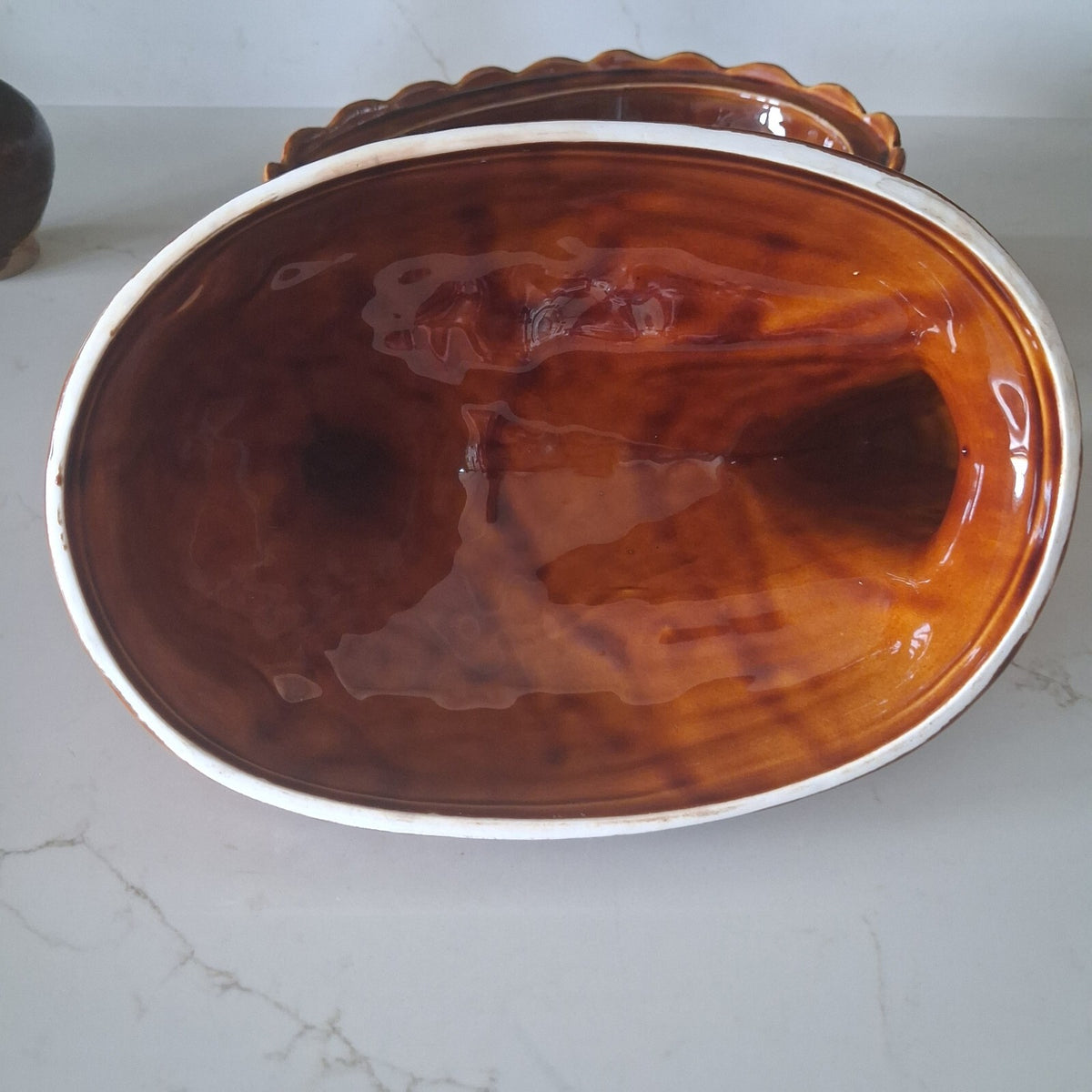 Portmeirion Size 1 Brown Gloss Glaze Hen on Nest