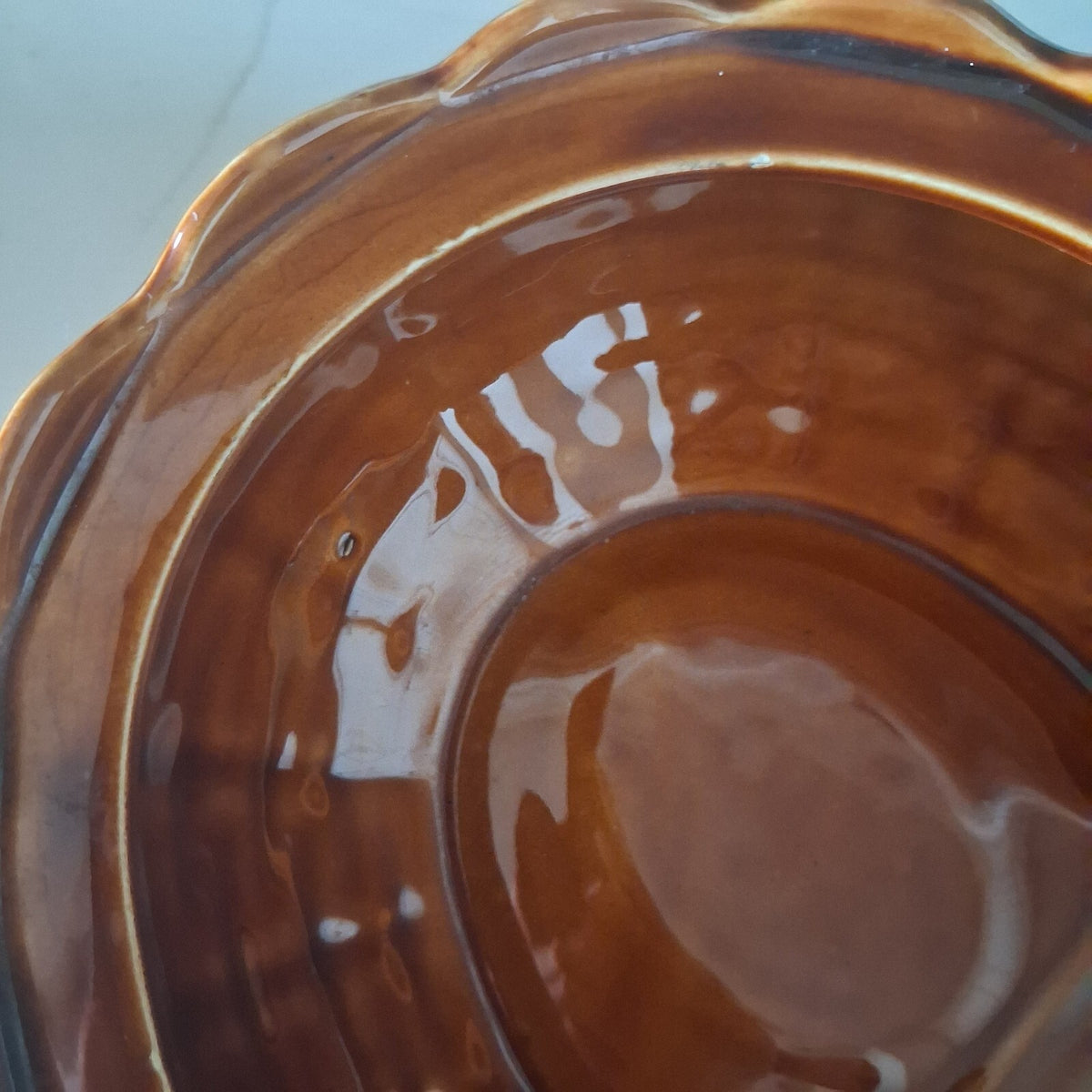 Portmeirion Size 1 Brown Gloss Glaze Hen on Nest