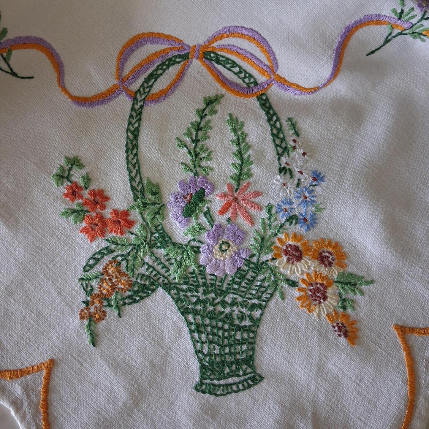 Beautiful vintage embroidered 1 metre square linen tablecloth