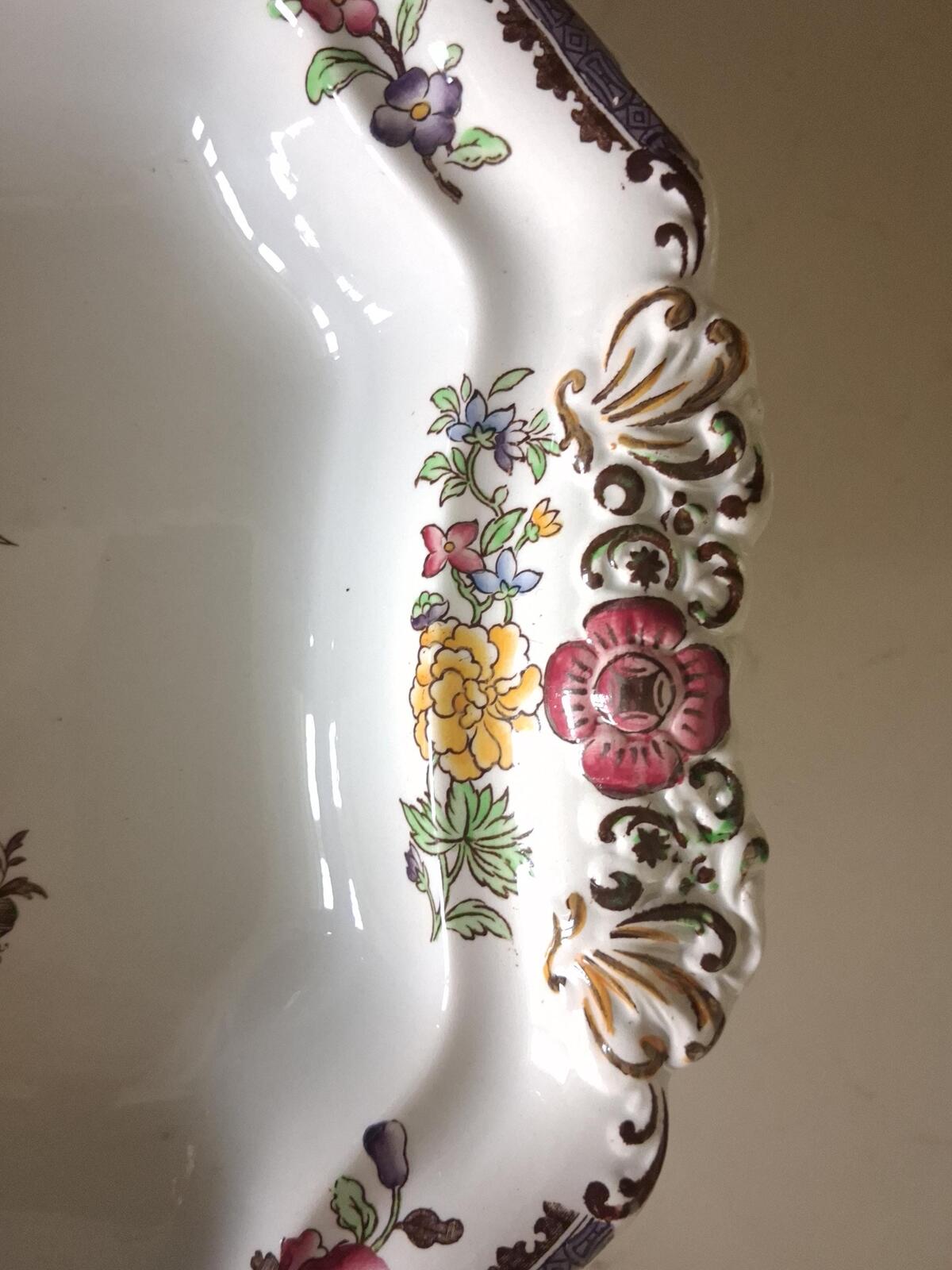 Copeland Spode lidded tureen- Old Bow pattern
