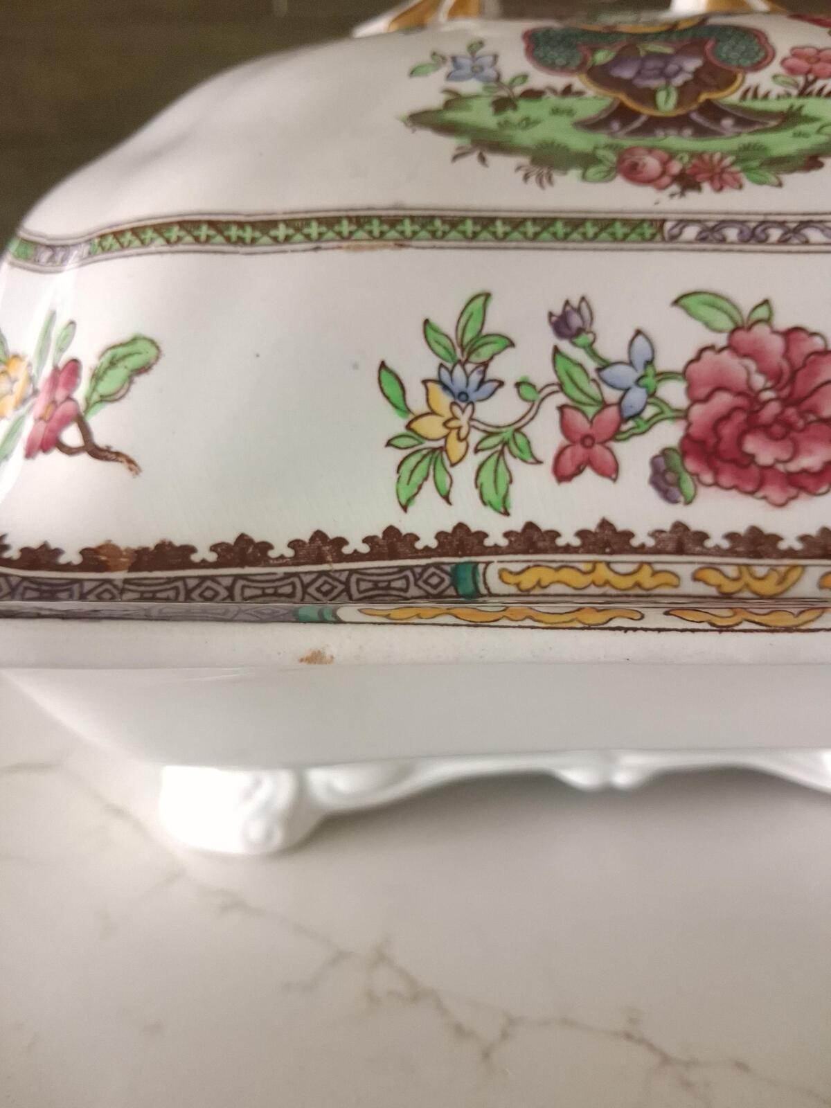 Copeland Spode lidded tureen- Old Bow pattern
