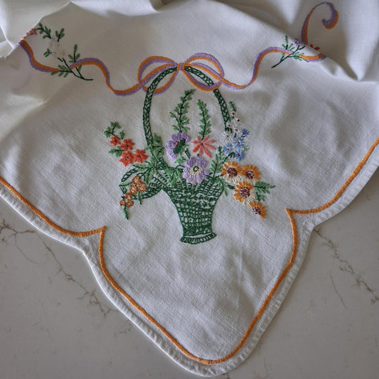 Beautiful vintage embroidered 1 metre square linen tablecloth